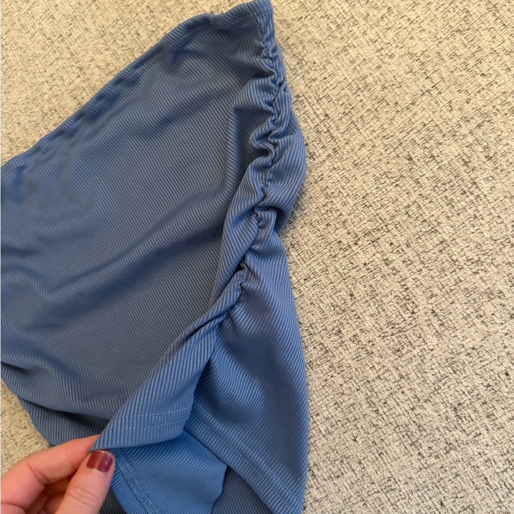 Blue Ribbed Tank Top - Picture 3 of 5